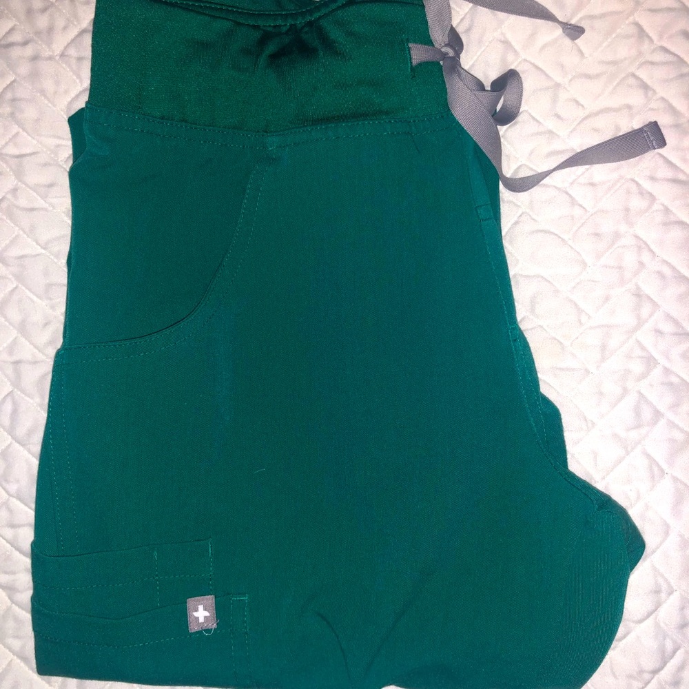 Figs XS green